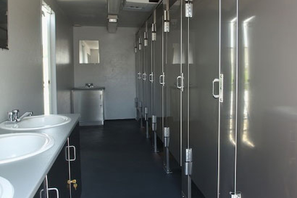 restroom trailer rentals lafayette la