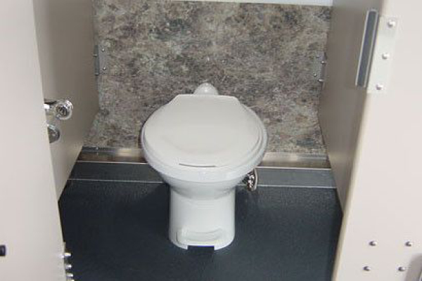 restroom trailers for rent