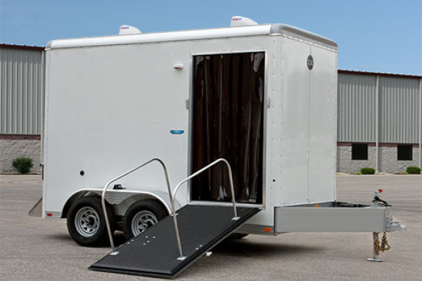 emergency shower trailers