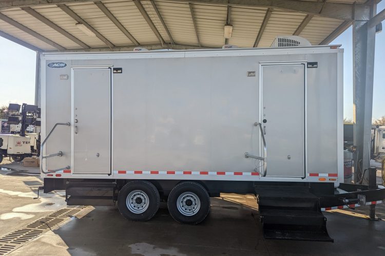 restroom and shower trailer