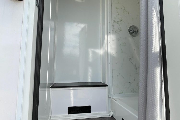 shower trailers
